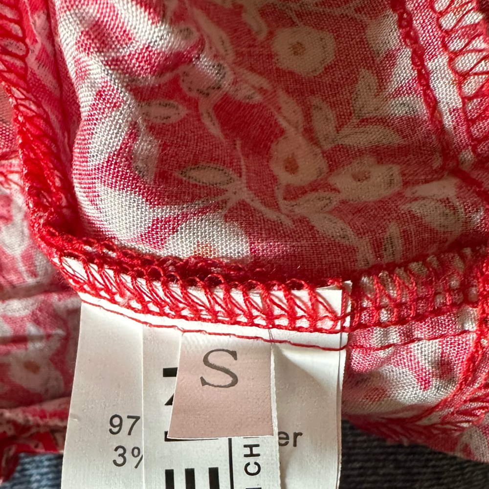 Reddish/Pinkish Floral skirt - Picture 2 of 4